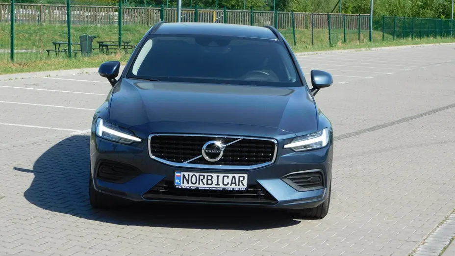 VOLVO V60 -