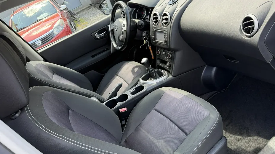 NISSAN Qashqai+2 -