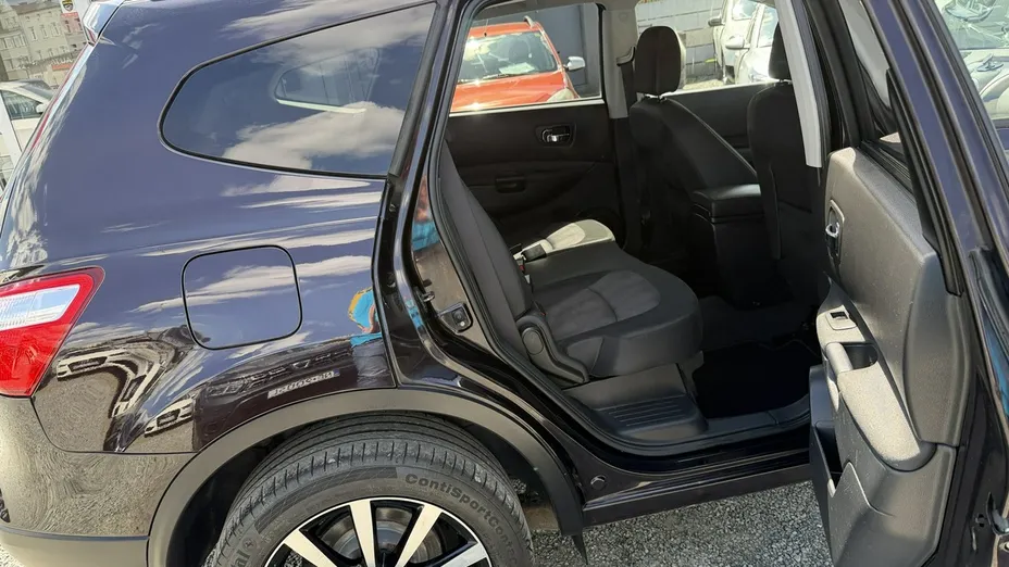 NISSAN Qashqai+2 -