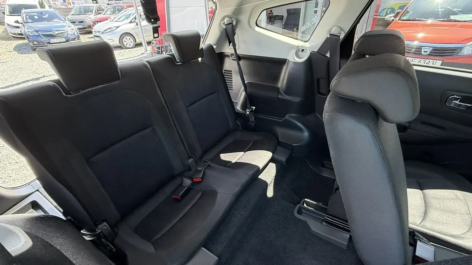 NISSAN Qashqai+2 -