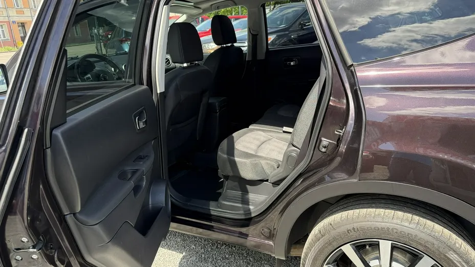 NISSAN Qashqai+2 -