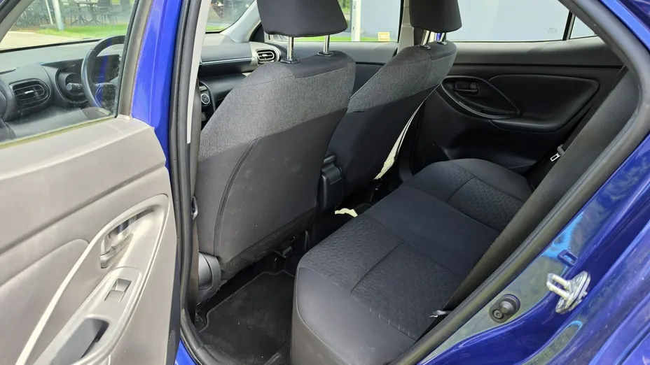 TOYOTA Yaris Cross -
