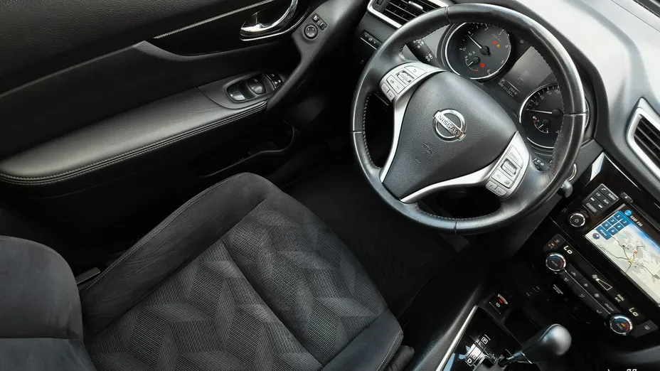 NISSAN X-Trail -