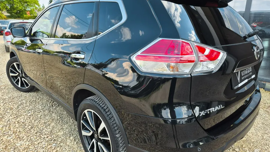 NISSAN X-Trail -