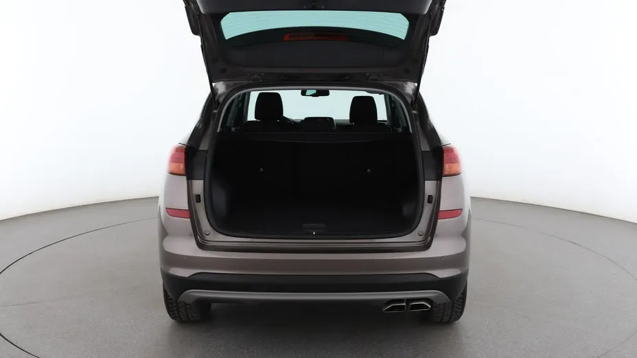 HYUNDAI Tucson -