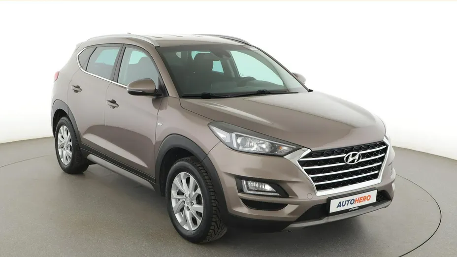 HYUNDAI Tucson -