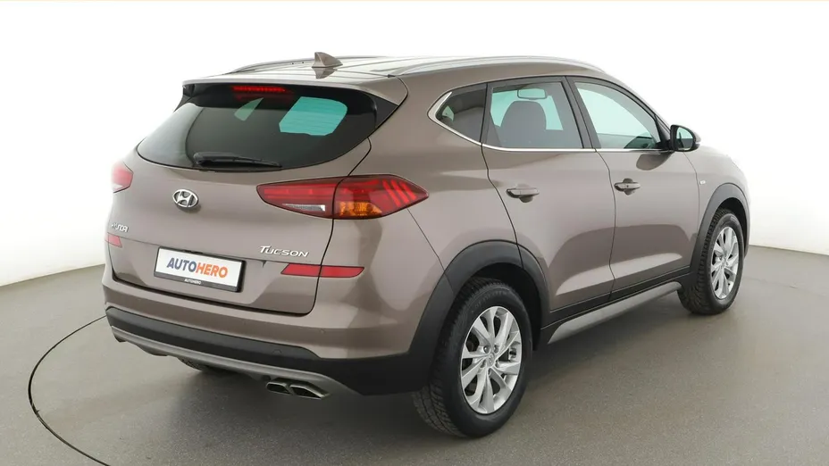 HYUNDAI Tucson -