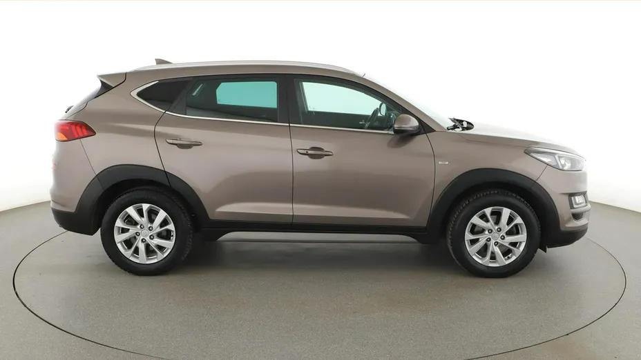HYUNDAI Tucson -