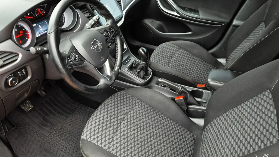 OPEL Astra -