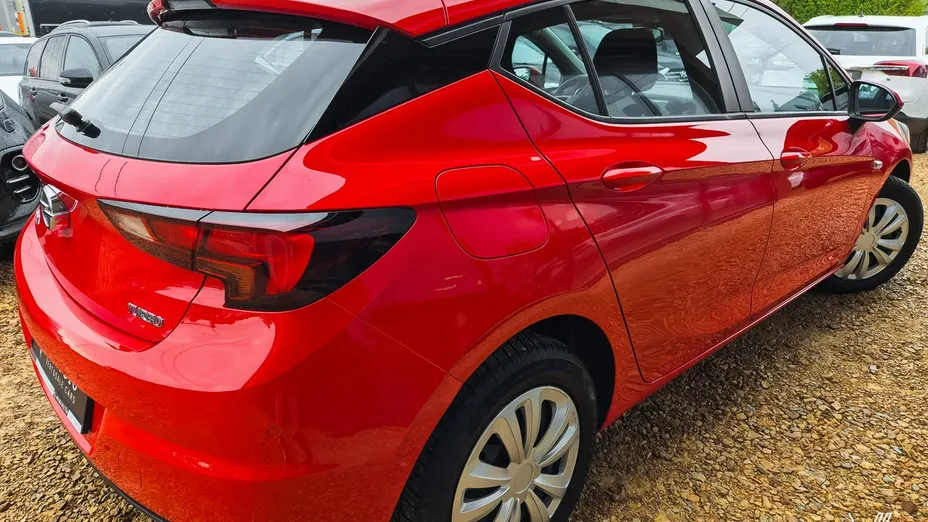 OPEL Astra -