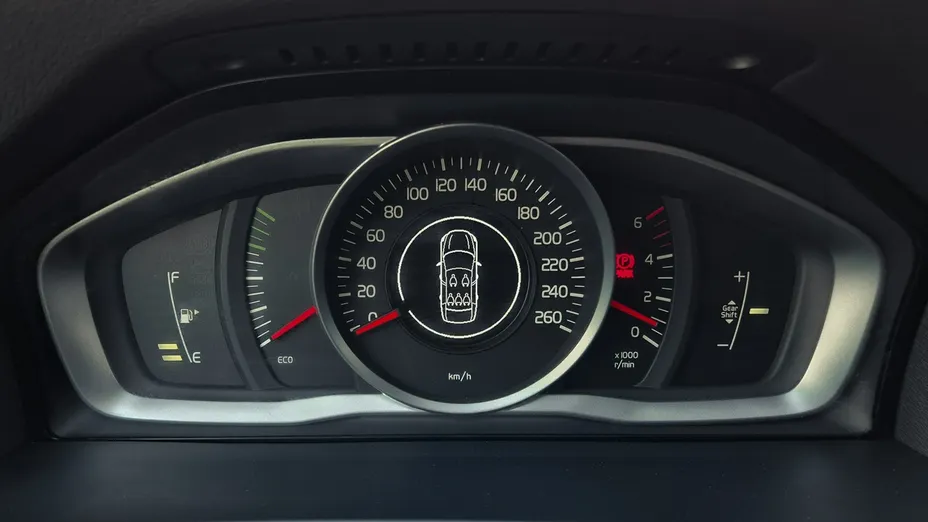 VOLVO S60 -