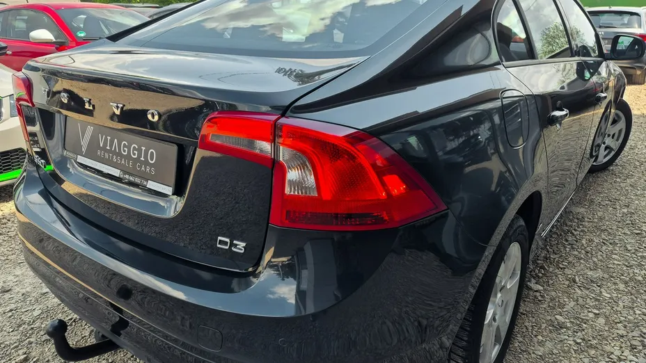 VOLVO S60 -
