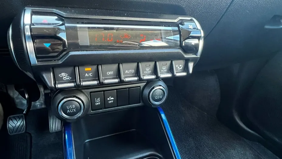SUZUKI Ignis -