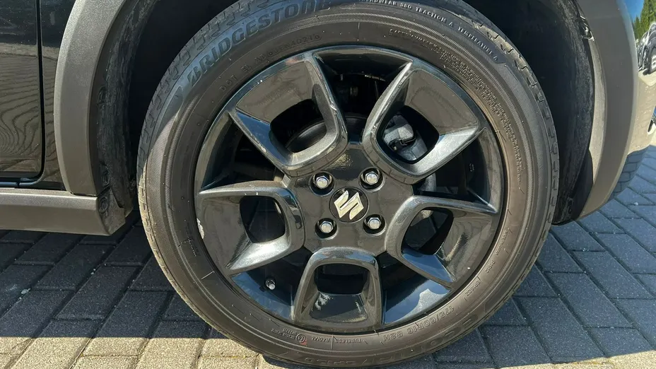 SUZUKI Ignis -