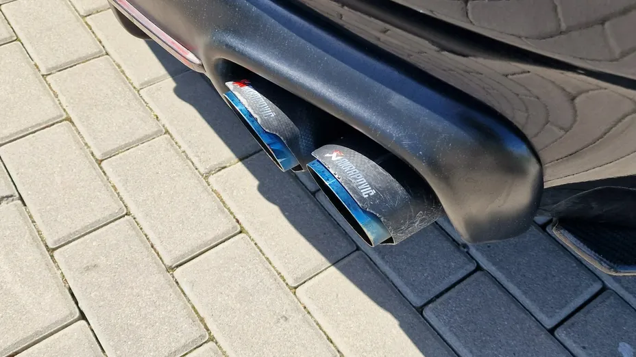 BMW M6 -