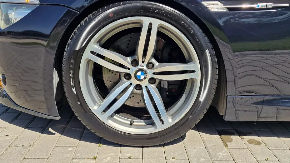 BMW M6 -