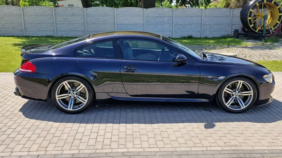 BMW M6 -