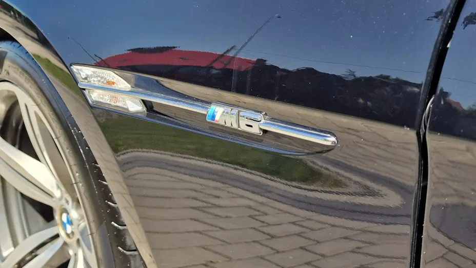 BMW M6 -