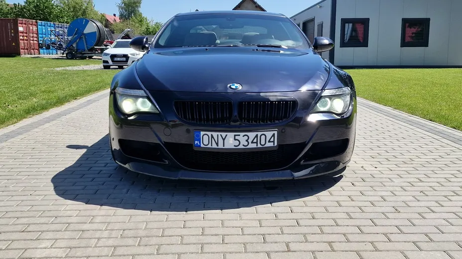 BMW M6 -