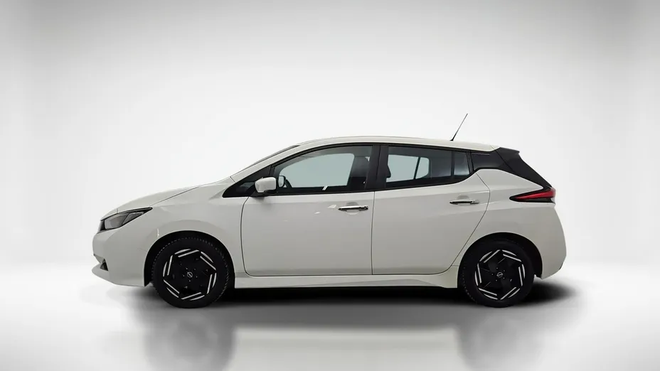 NISSAN Leaf -