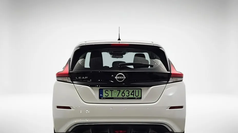 NISSAN Leaf -