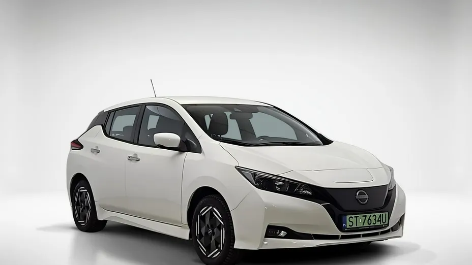NISSAN Leaf -