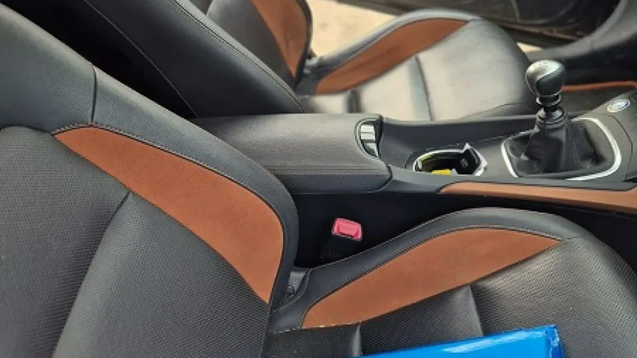 TOYOTA Avensis -