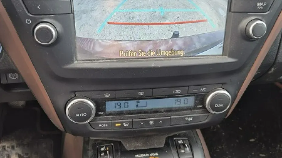 TOYOTA Avensis -