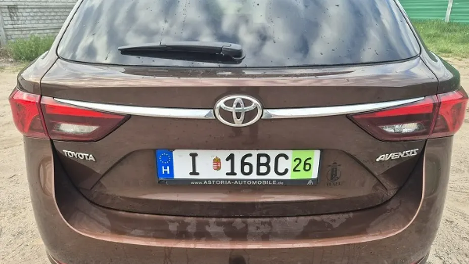 TOYOTA Avensis -