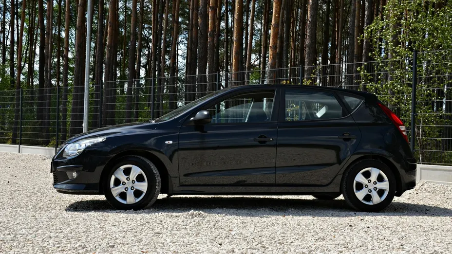 HYUNDAI i30 -