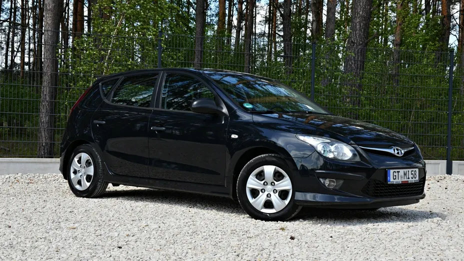 HYUNDAI i30 -