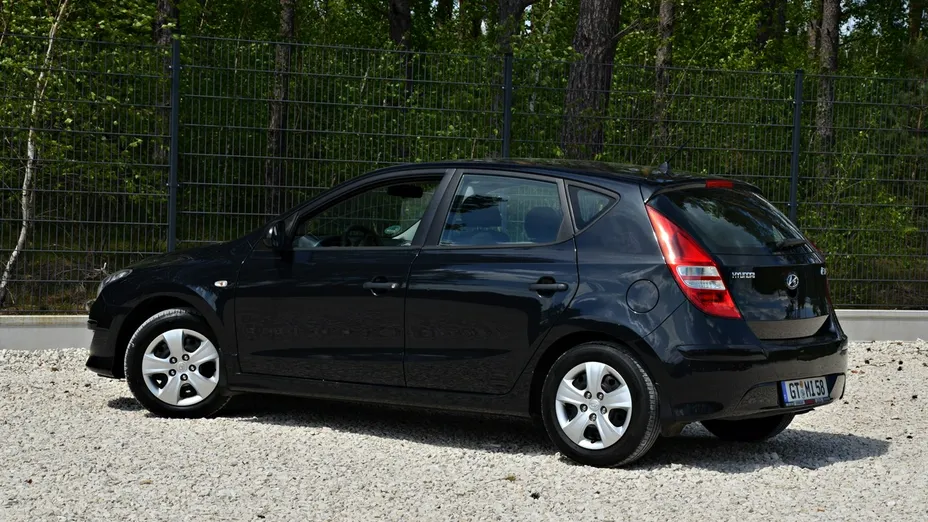 HYUNDAI i30 -