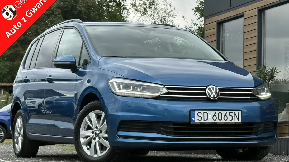 VOLKSWAGEN Touran -