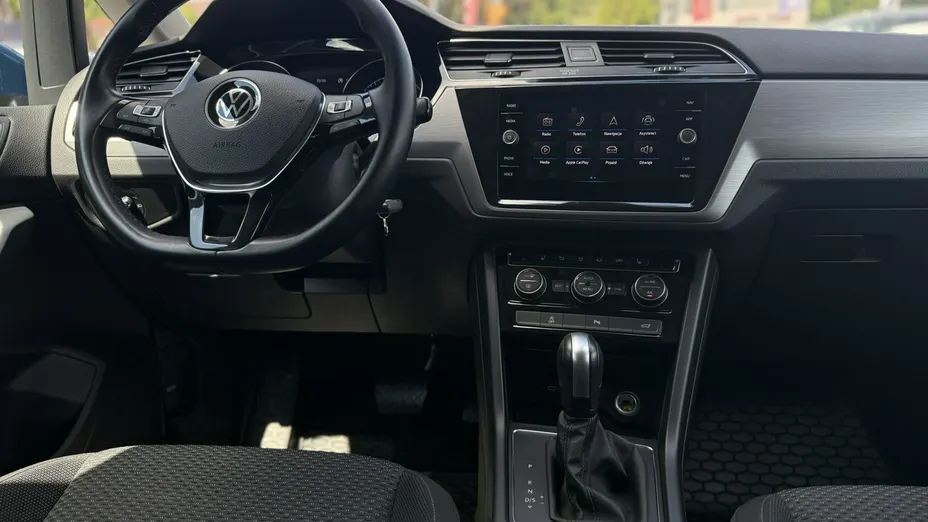 VOLKSWAGEN Touran -