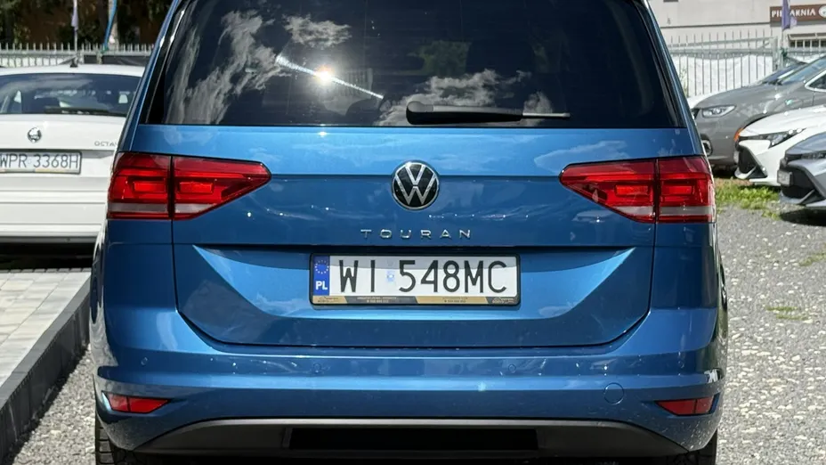 VOLKSWAGEN Touran -