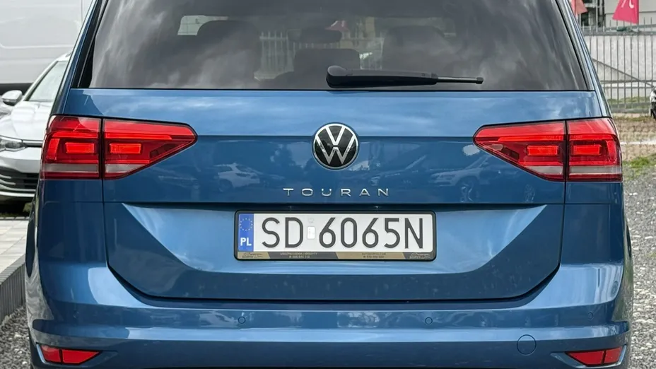 VOLKSWAGEN Touran -