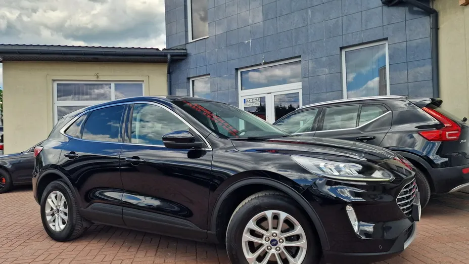 FORD Kuga -