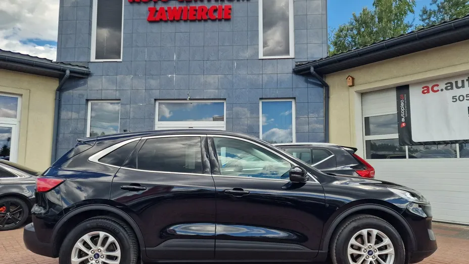 FORD Kuga -