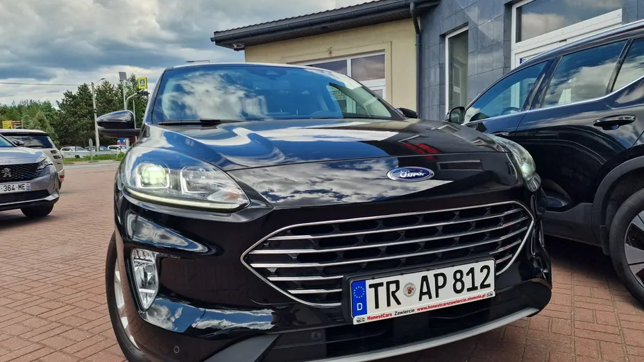 FORD Kuga -