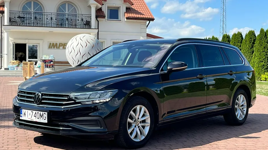 VOLKSWAGEN Passat -