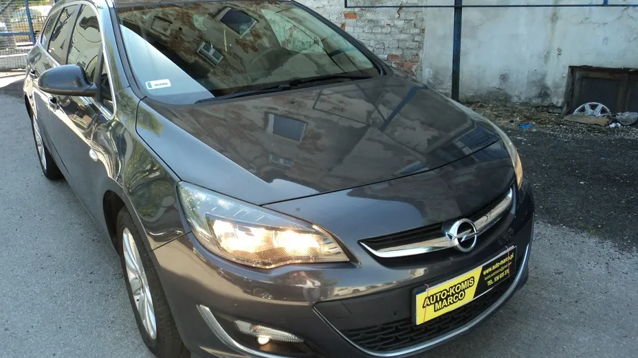 OPEL Astra -