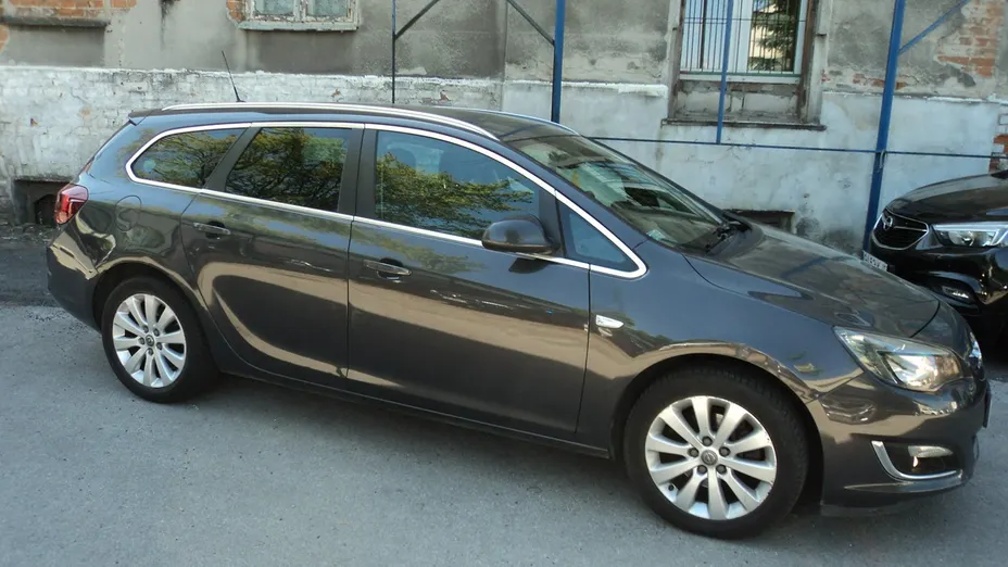 OPEL Astra -
