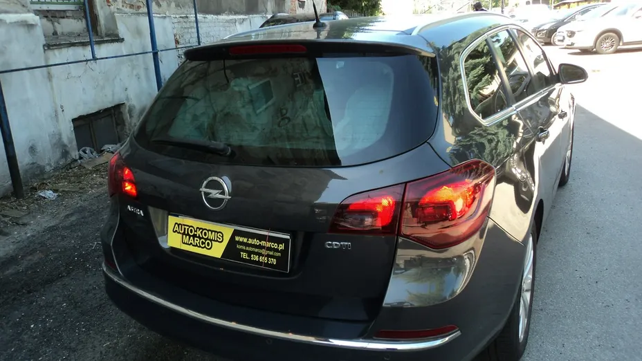 OPEL Astra -