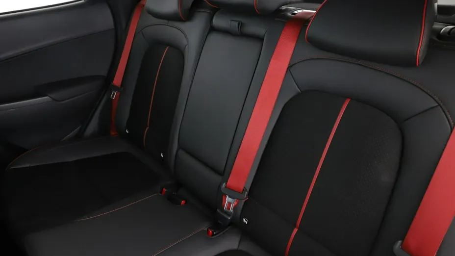 HYUNDAI Kona -