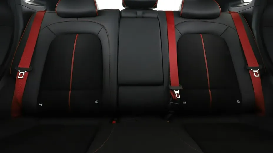 HYUNDAI Kona -