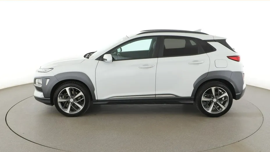 HYUNDAI Kona -
