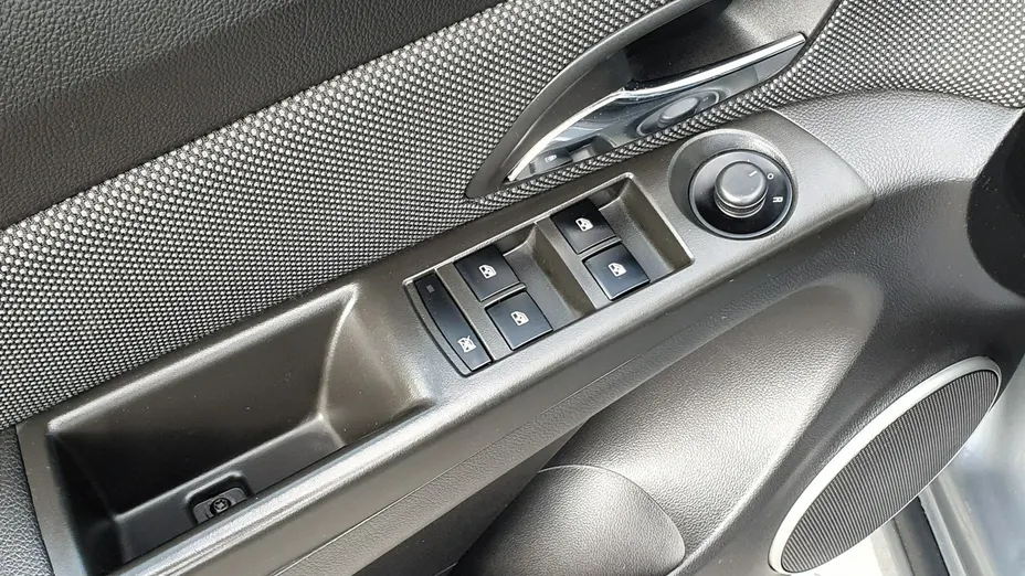 CHEVROLET Cruze -