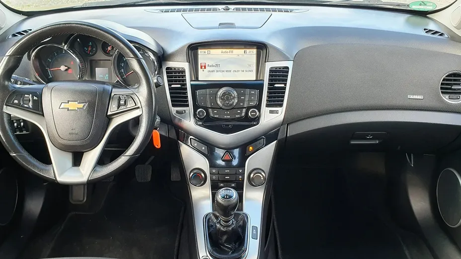 CHEVROLET Cruze -