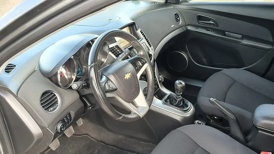 CHEVROLET Cruze -