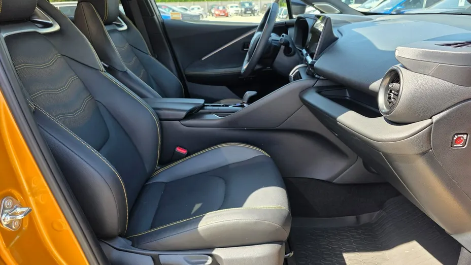 TOYOTA C-HR -